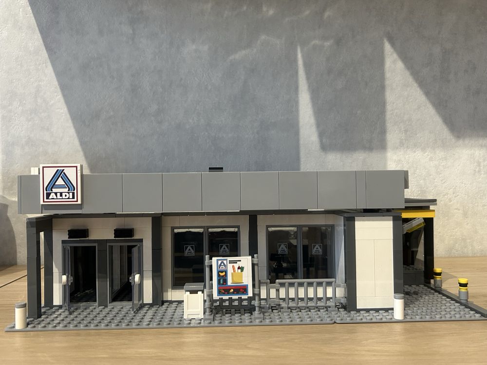 Klocki sklep Aldi, ciężarówka i wózek widłowy
