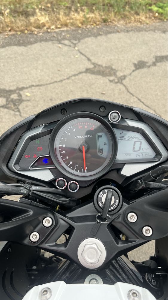 Мотоцикл Bajaj Pulsar NS200