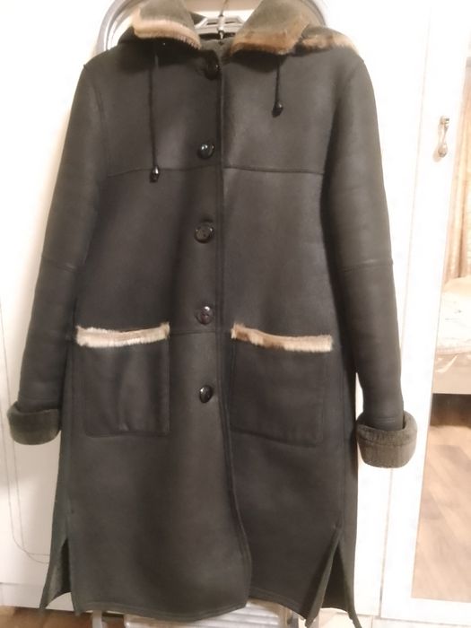 Дубленка женская,натуральная 48-50.