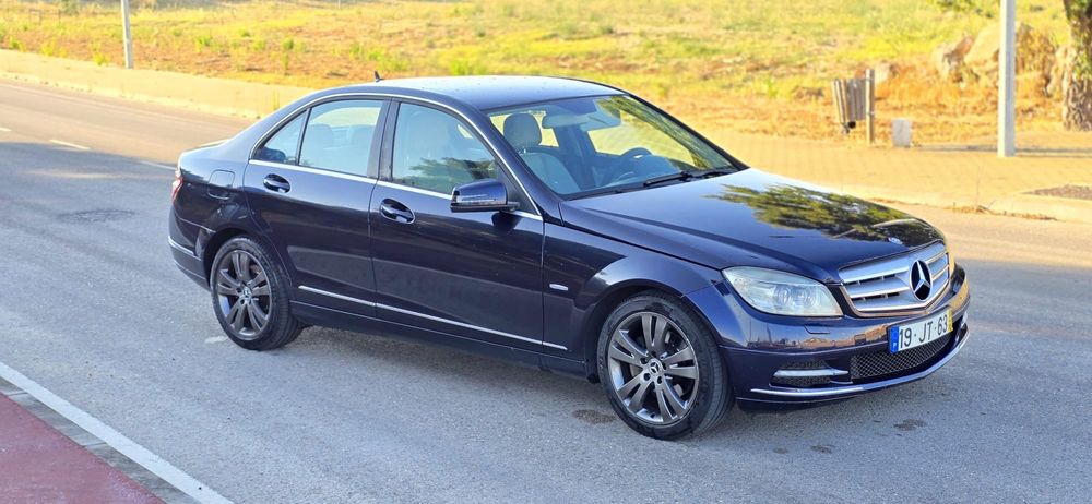 Mercedes_ benz C250 CDI avantgarde (Automatico)  Ano 2010 a diesel