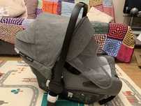 Bugaboo Turtle Air автокрісло з базою Isofix та адаптерами до коляски