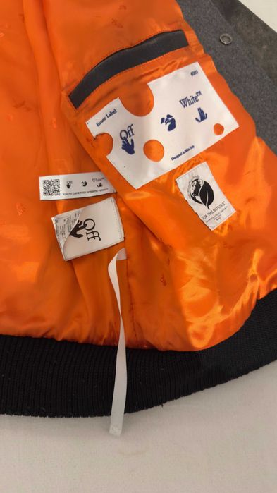 Casaco Off-White Varsity Jacket