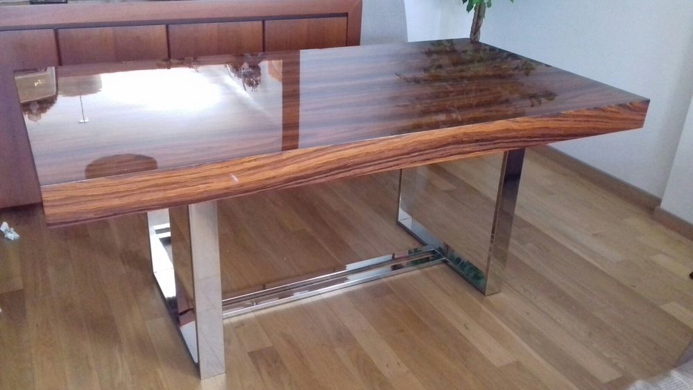 Mesa Jantar Extensível Pau Ferro Alto Brilho e Inox Polido