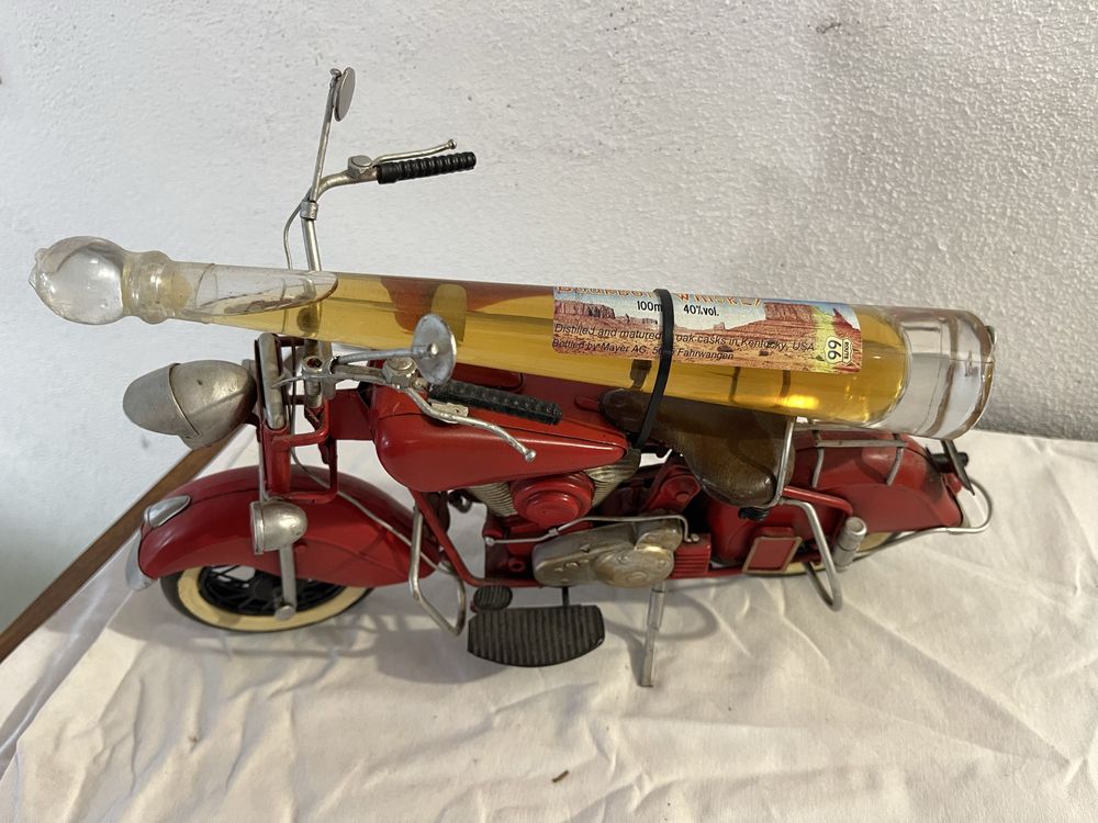 Moto c/ garrafa -  decorativa