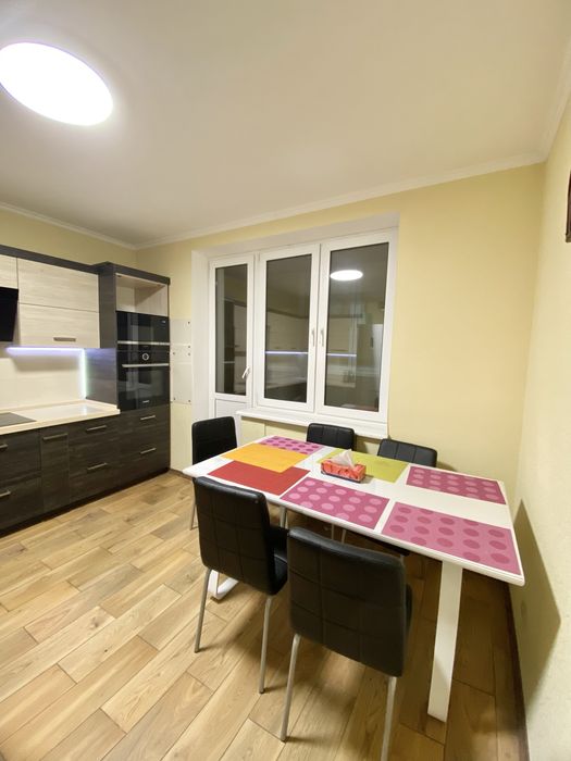 Оренда 3-кімнатної квартири на Оболоні. Азов 4в. Метро 10 хв