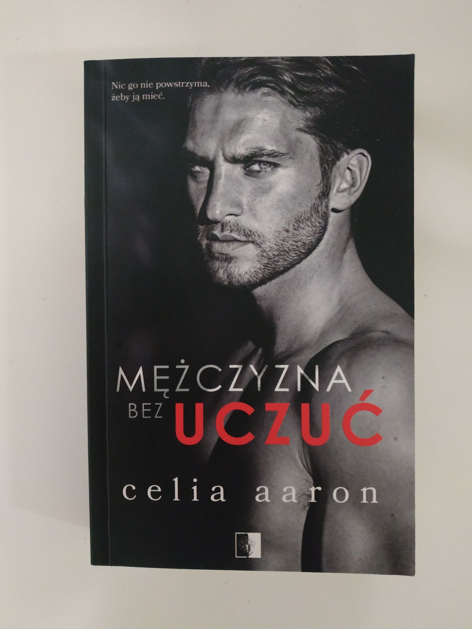 C. Aaron, "Mężczyzna bez uczuć", pocket