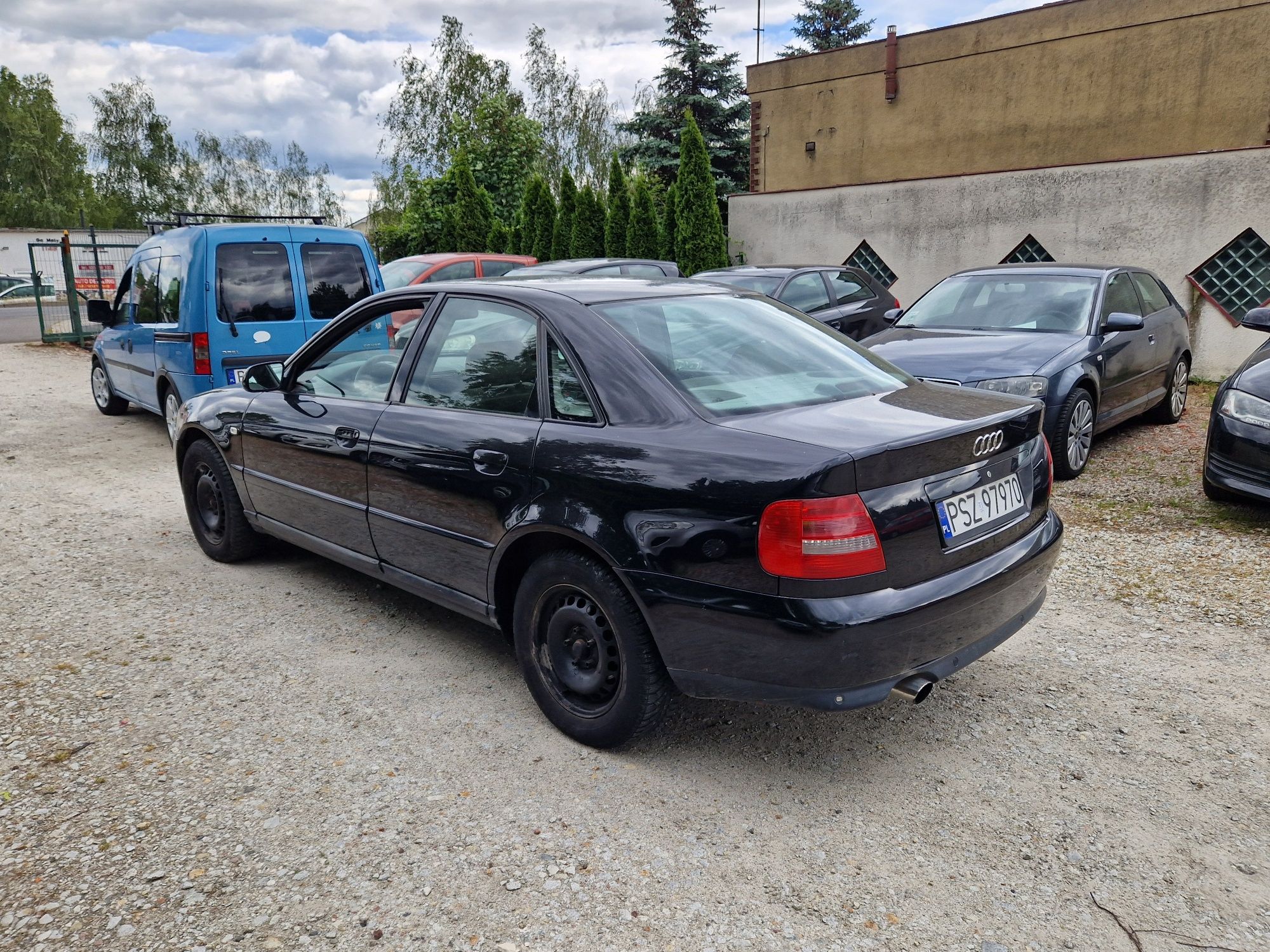 Audi A4*1.9TDI*Sedan*Skóry*Klima*Czarna *Zarejestrowana