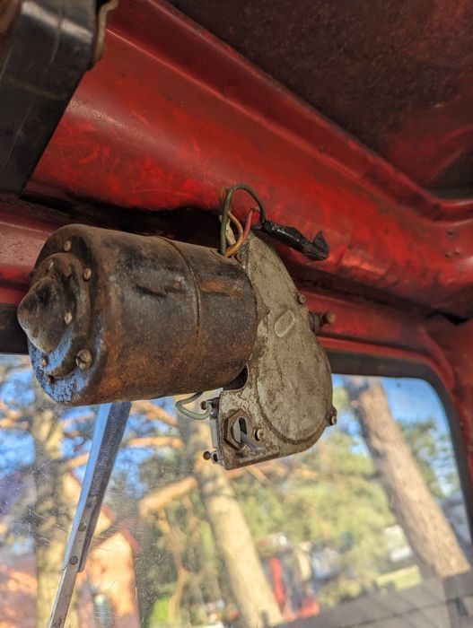 МТЗ моторчик дворника Кабина МТЗ кабіна склоочисник МтЗ