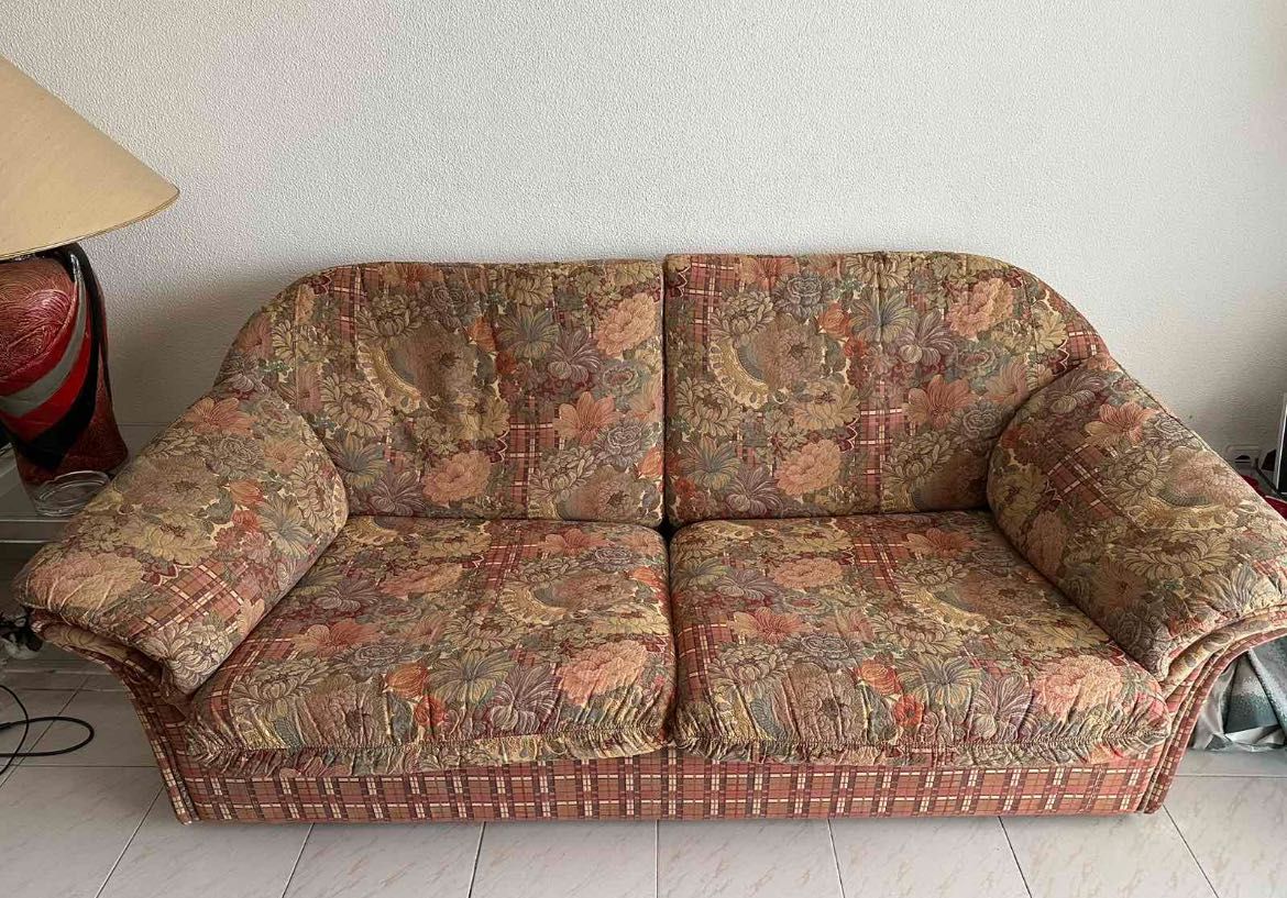 Sofa cama vermelho varias vores