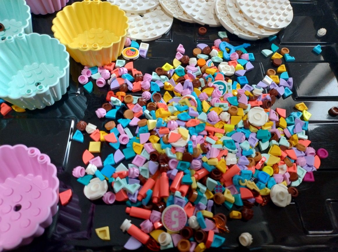 LEGO Dots 41926 babeczki tort