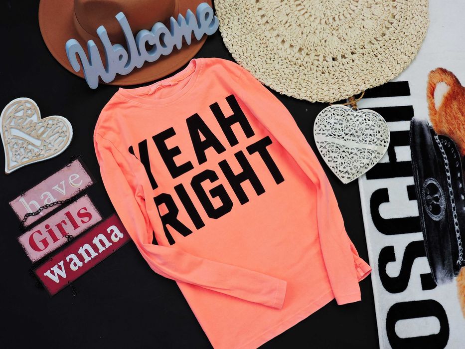 H&M - bawełniana bluzeczka neon , napis r 134/140