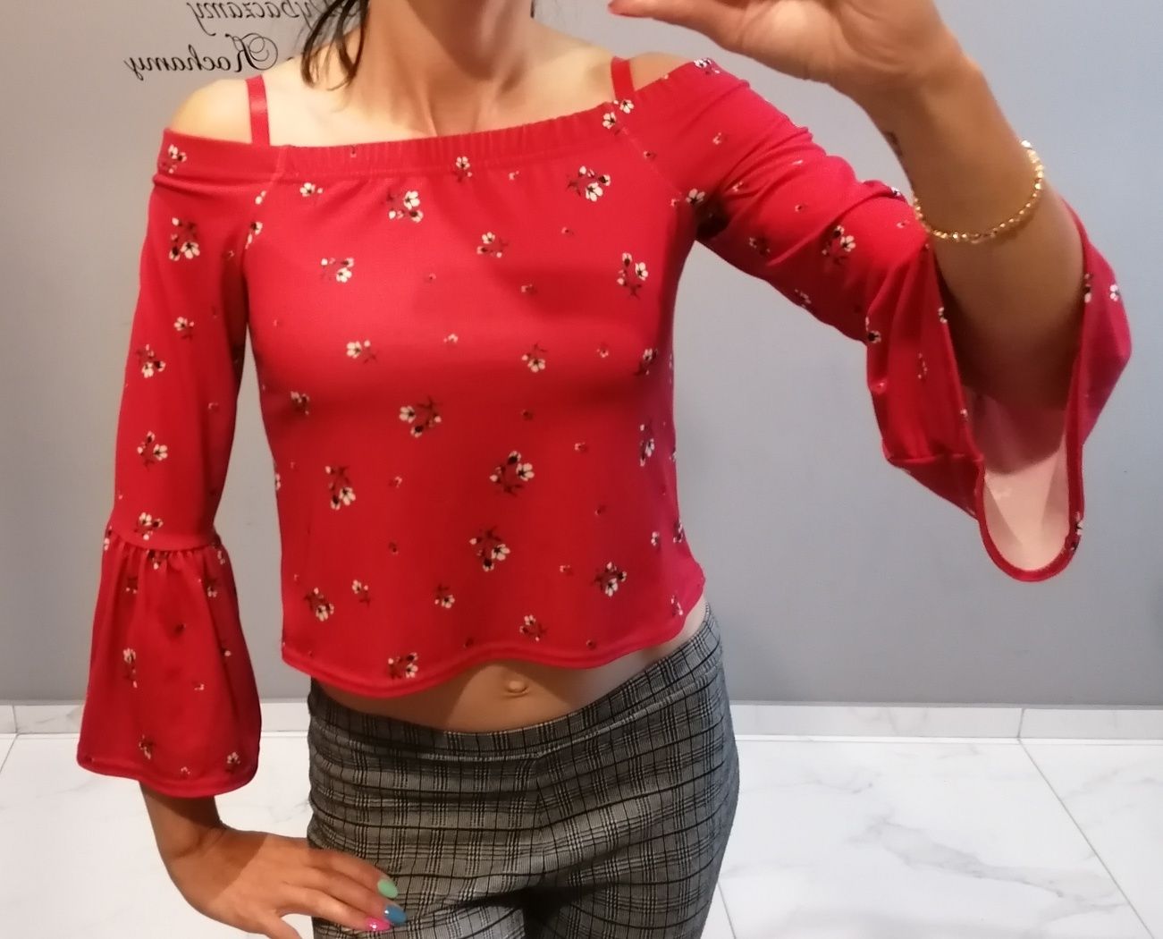 Braletka bluzeczka top czerwony szerokie rękawy New Look