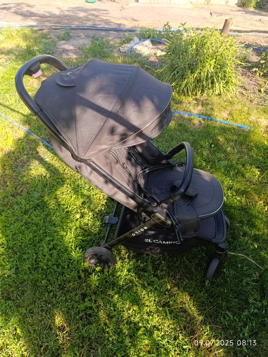 Продам  прогулянкову коляску