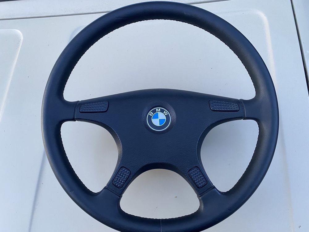 Руль BMW E28,32,36