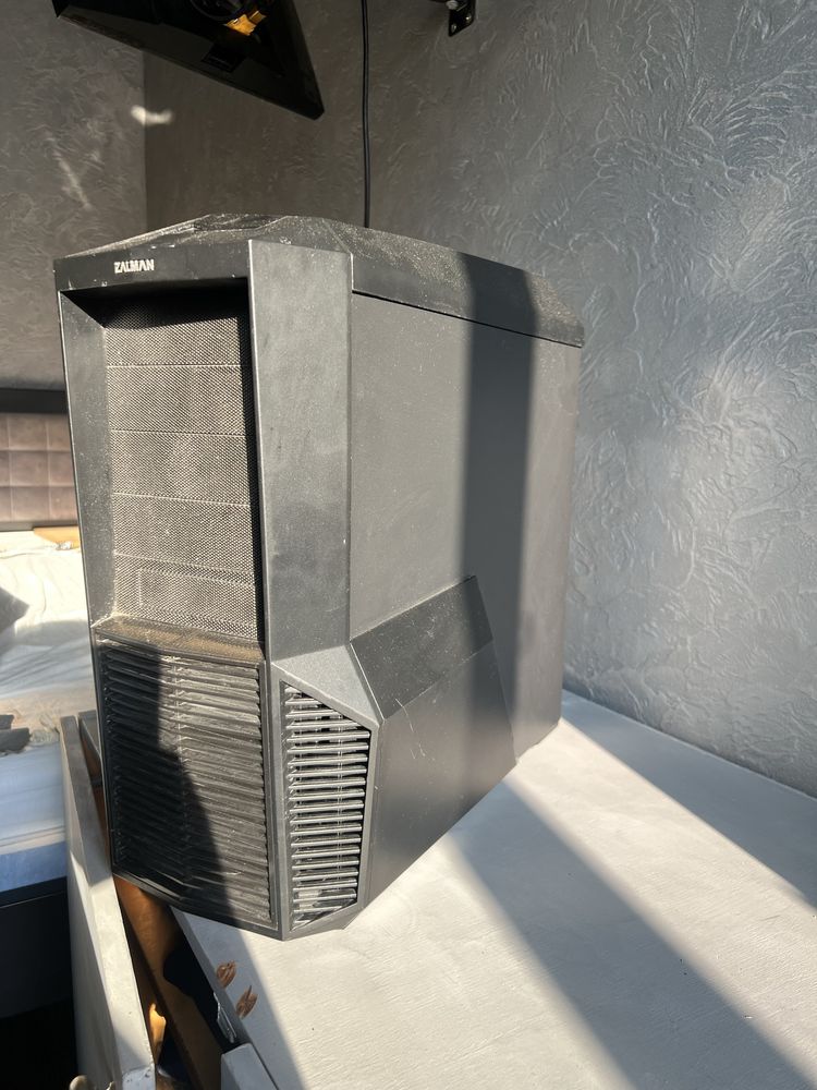 Корпус Zalman Z11 Plus