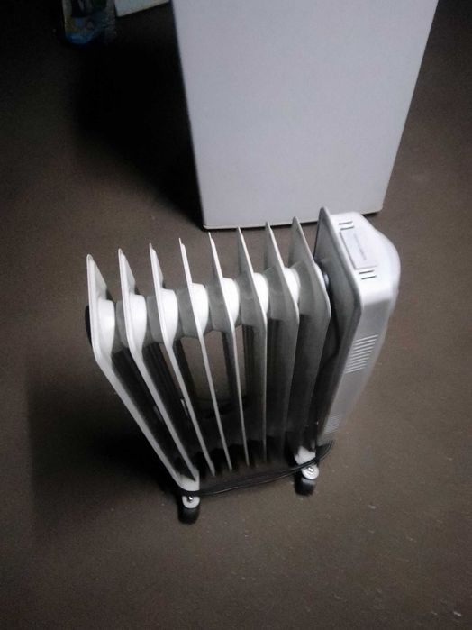 Продам Обогреватель масляный