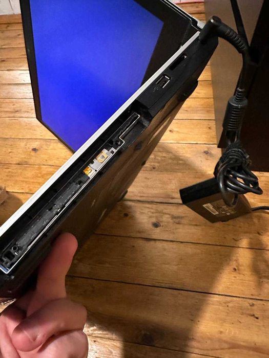 MSI PE60/Intel i-7 5700HQ 2.70 GHz/16GB/1TB HDD + 128GB SSD M2/GTX950M