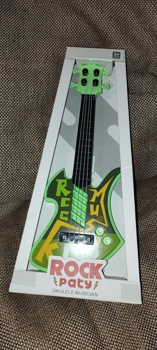 Гітара іграшкова