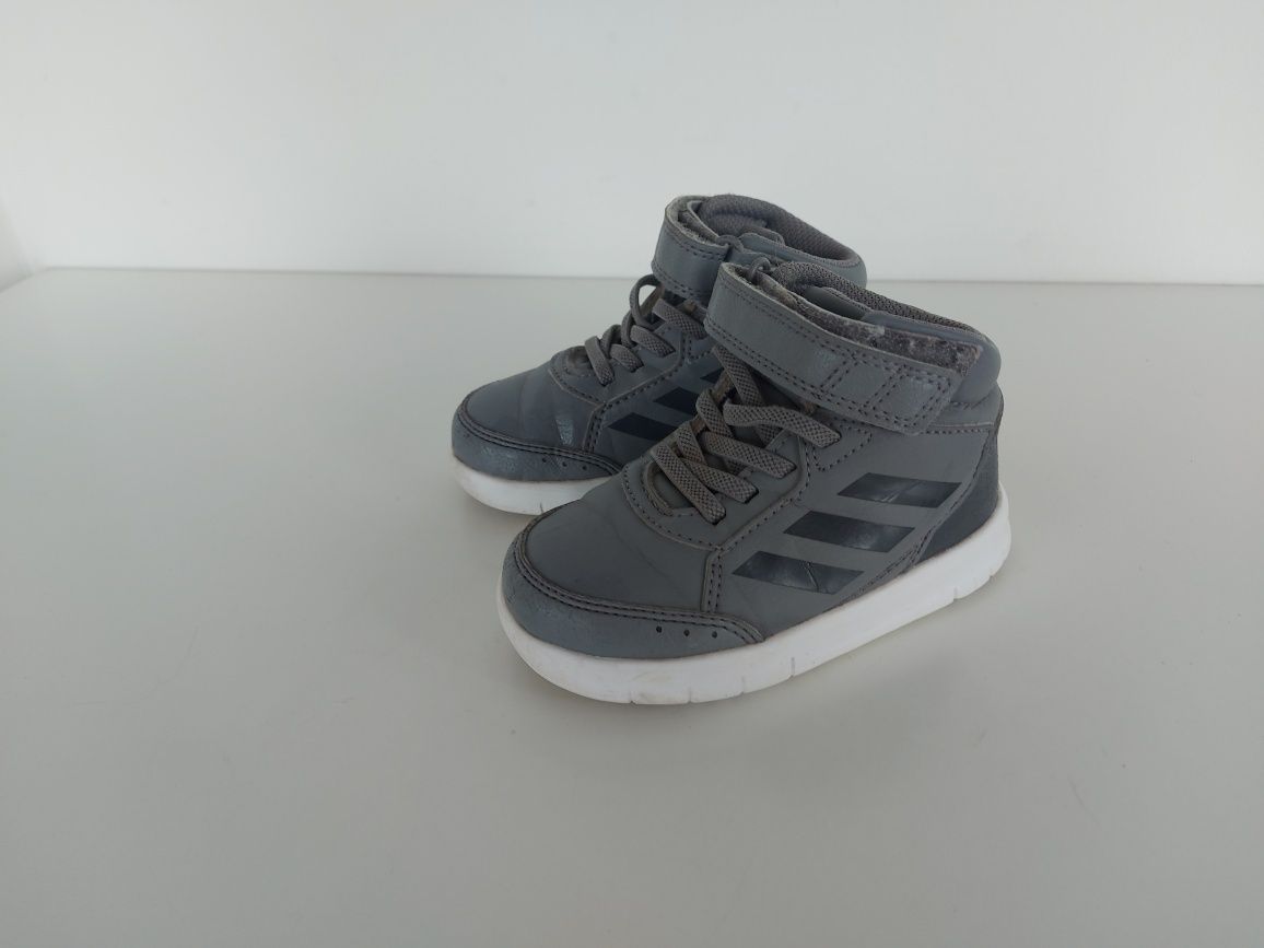 Buty dziecięce Adidas AltaSport Mid w rozmiarze 23