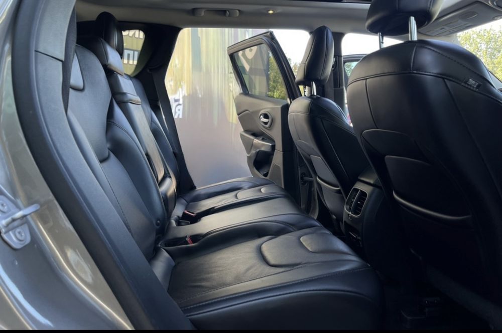 Jeep Cherokee limited