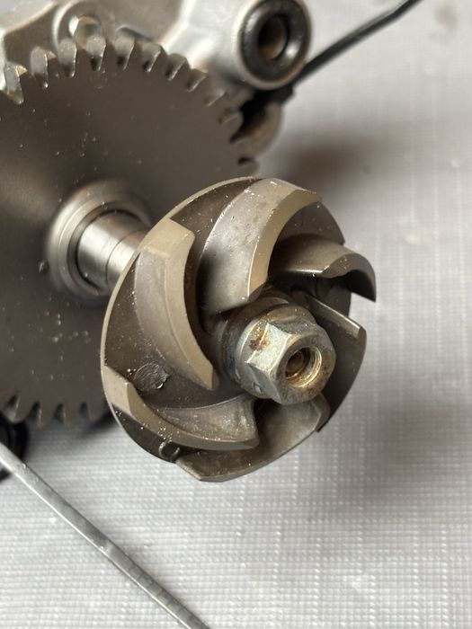 Pompa wody KAWASAKI KLR250