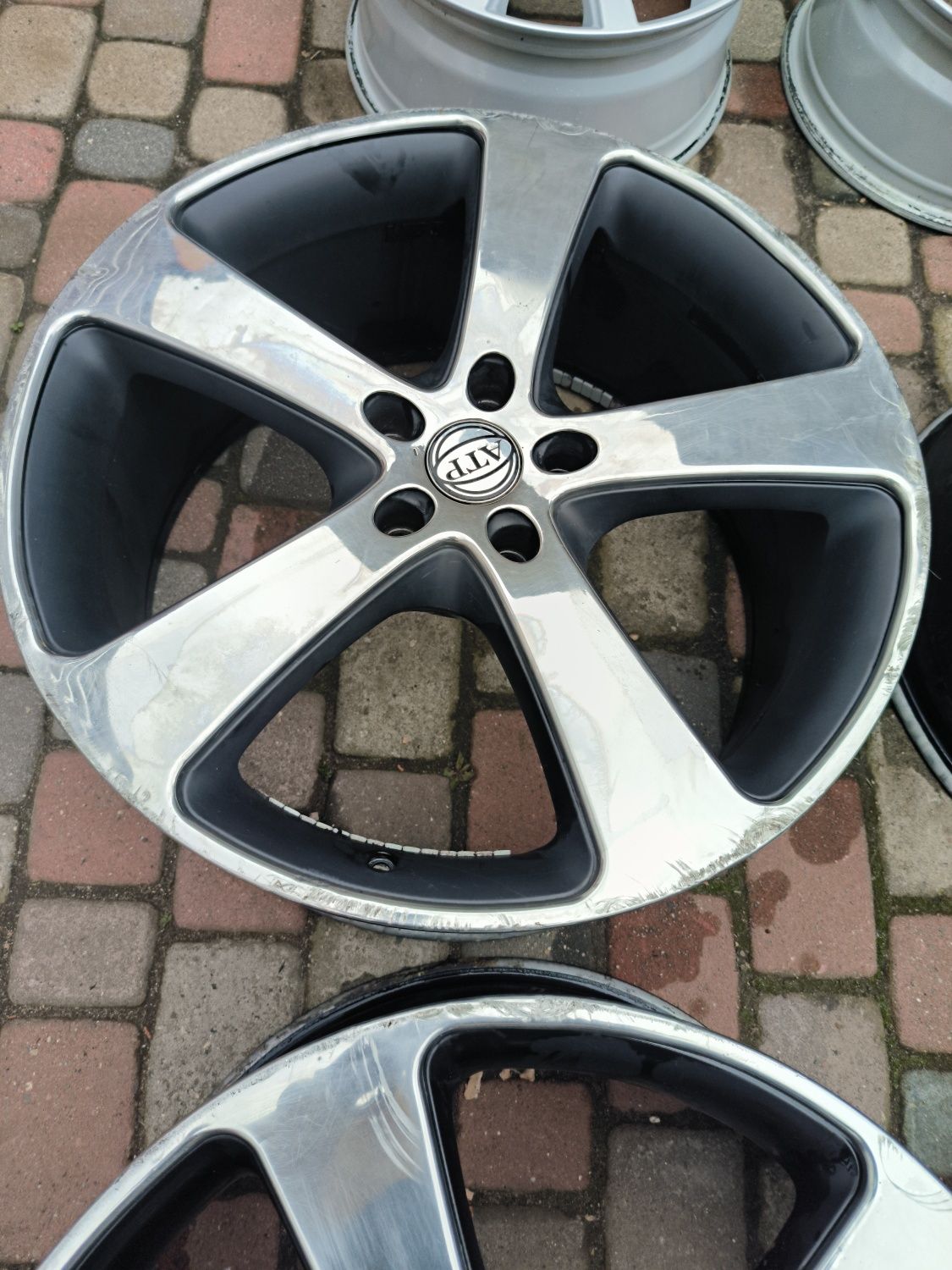 Felgi aluminiowe 22 Porsche Cayenne Audi Q7 Volkswagen Touareg 5x130