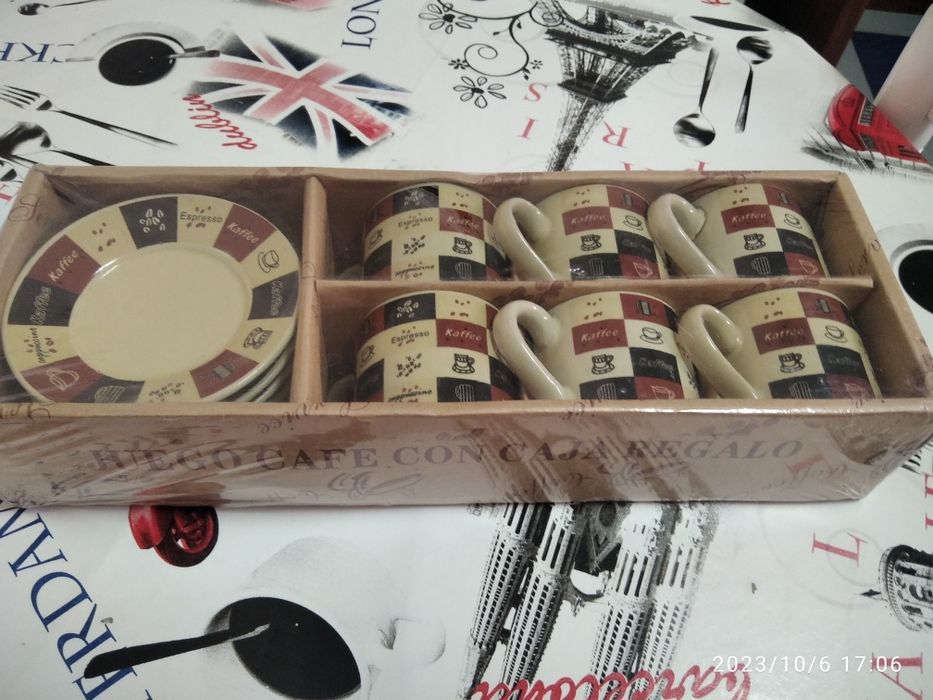 Chávenas de café novas