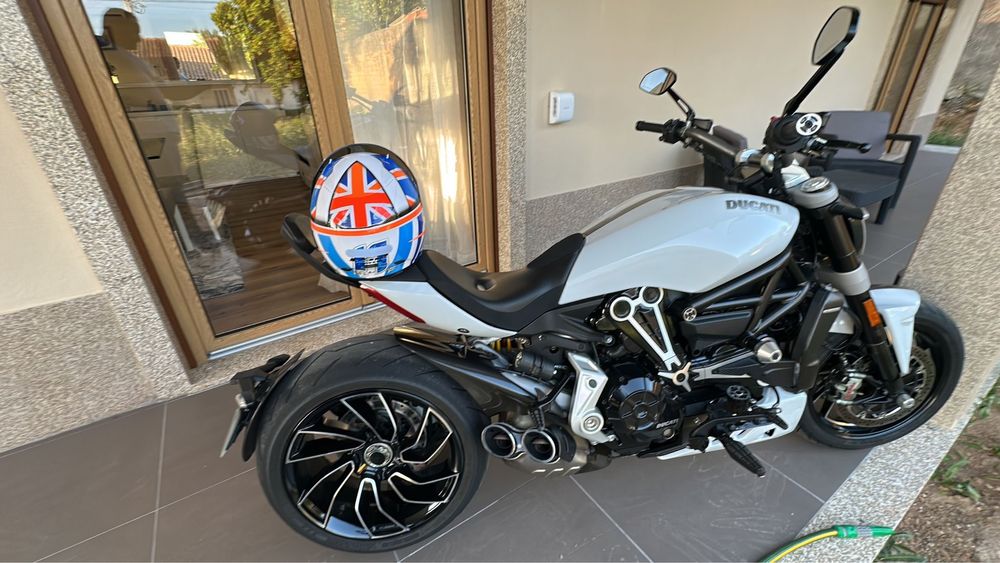 Ducati XDiavel S 2018 – Impecável, 13.400 km, cheia de estilo!