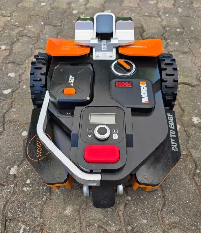 Robot koszący Worx Landroid Vision M800 z 2023r. (zasięg do 800m²)