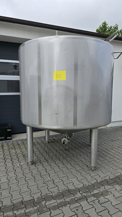 Zbiornik z mieszadłem kwasoodporny 5000 l. dwupłaszczowy nierdzewny