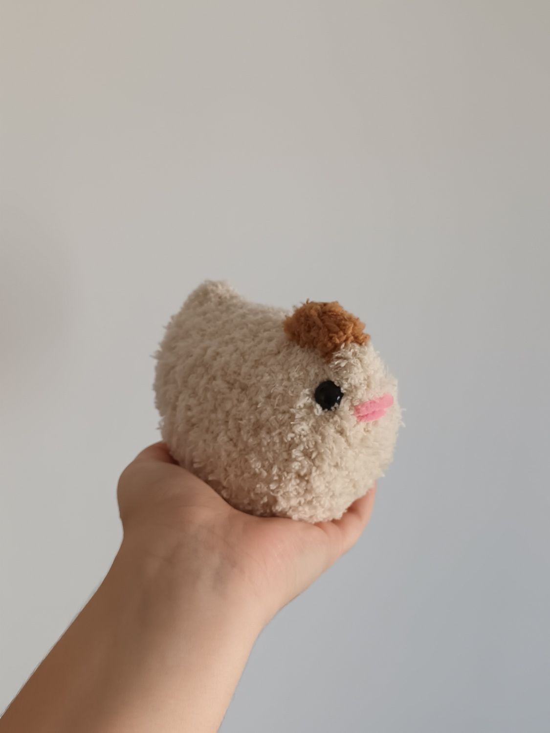 Peluches galinhas em crochê - várias cores