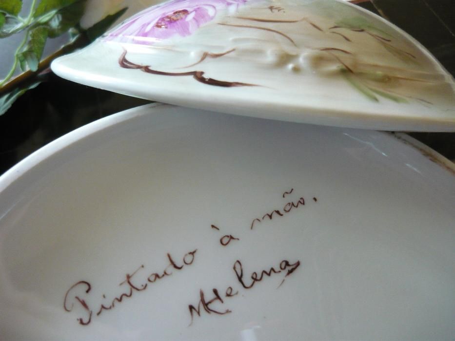 Terrina em porcelana »» Pintada à mão