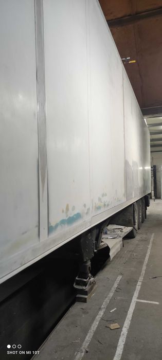 Naprawy powypadkowe naczep chłodni , izoterm Schmitz oraz Krone