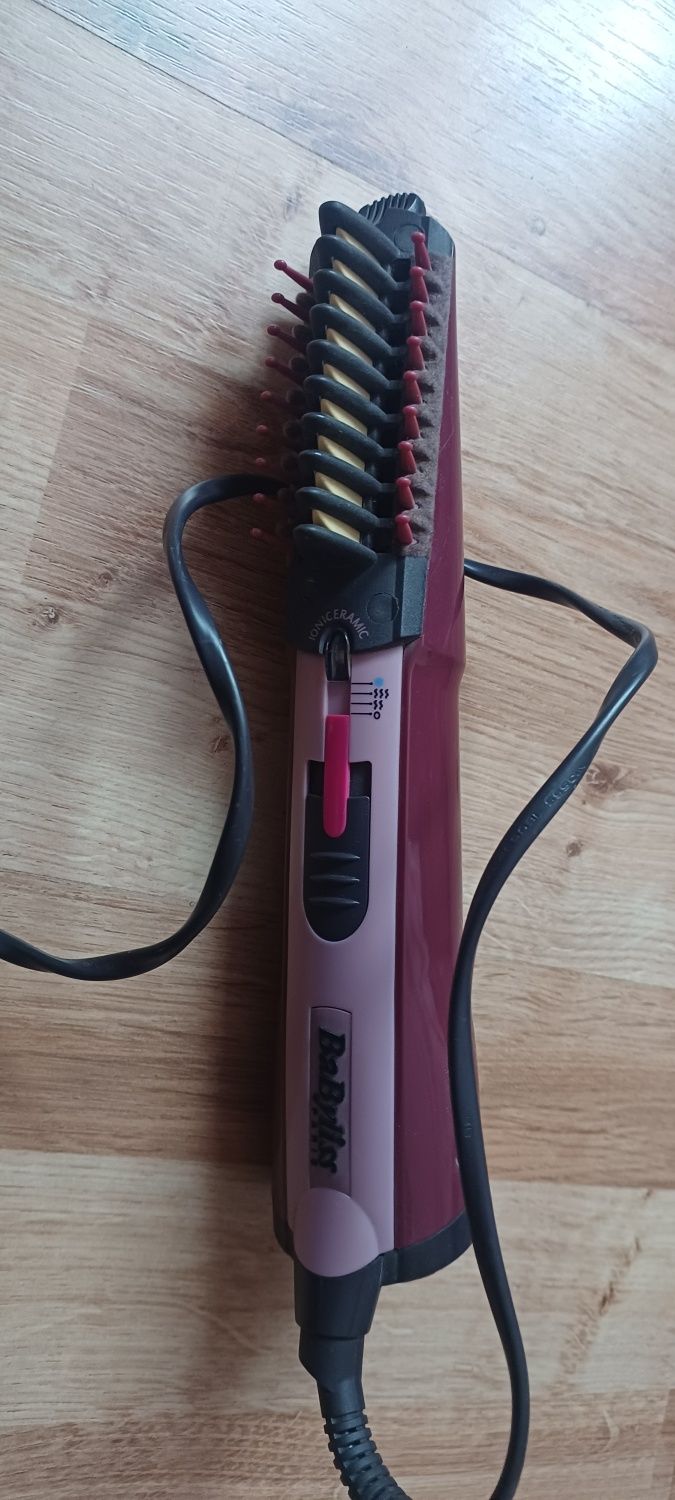 Suszarko prostownica BaByliss B43 o mocy 700 W