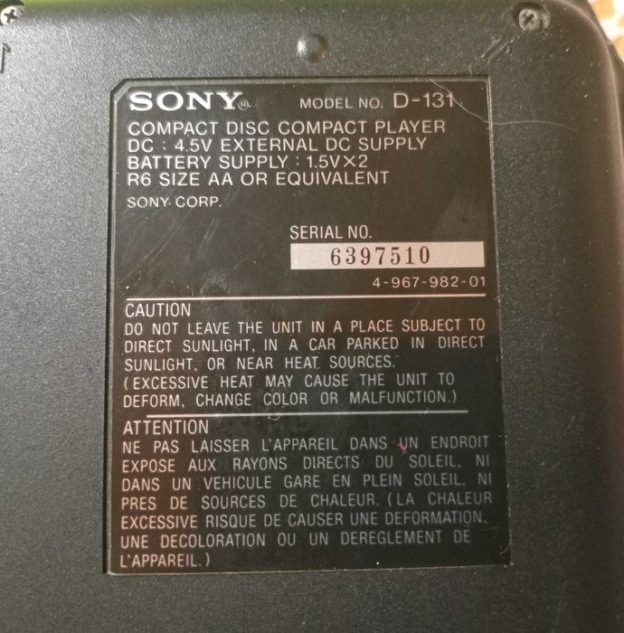 Портативный проигрыватель компакт-дисков Sony Discman D-131, Япония