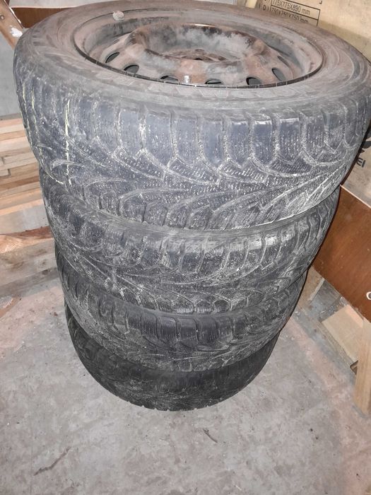 Продам колеса в зборі (зимові шини на дисках)
