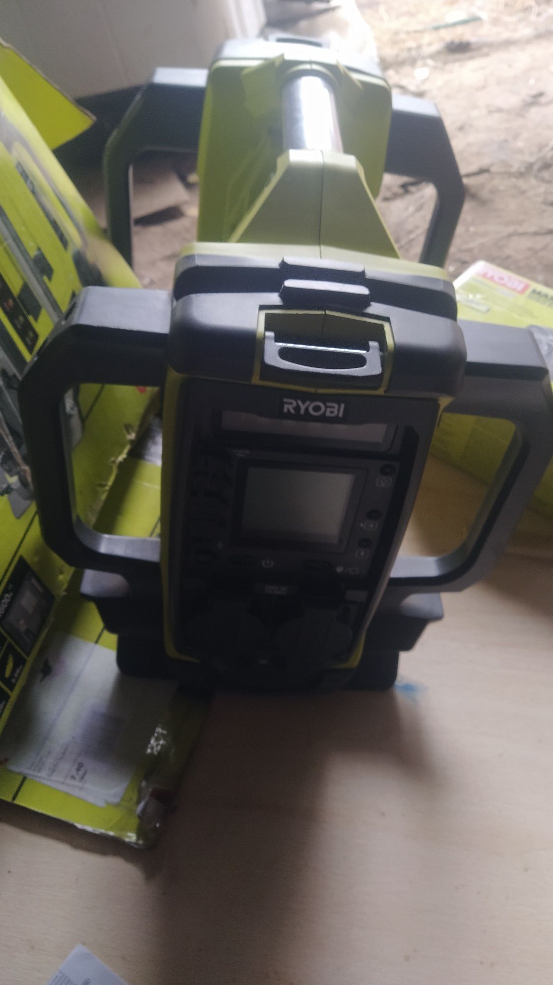 Електростанція ryobi 1800w