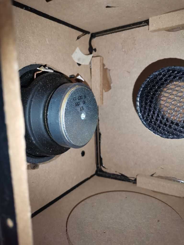 Сабвуфер активный 2.1 f&d A111