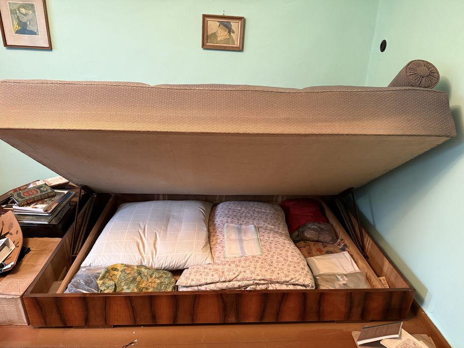 Oddam za darmo kanapy prl (do renowacji poduchy)