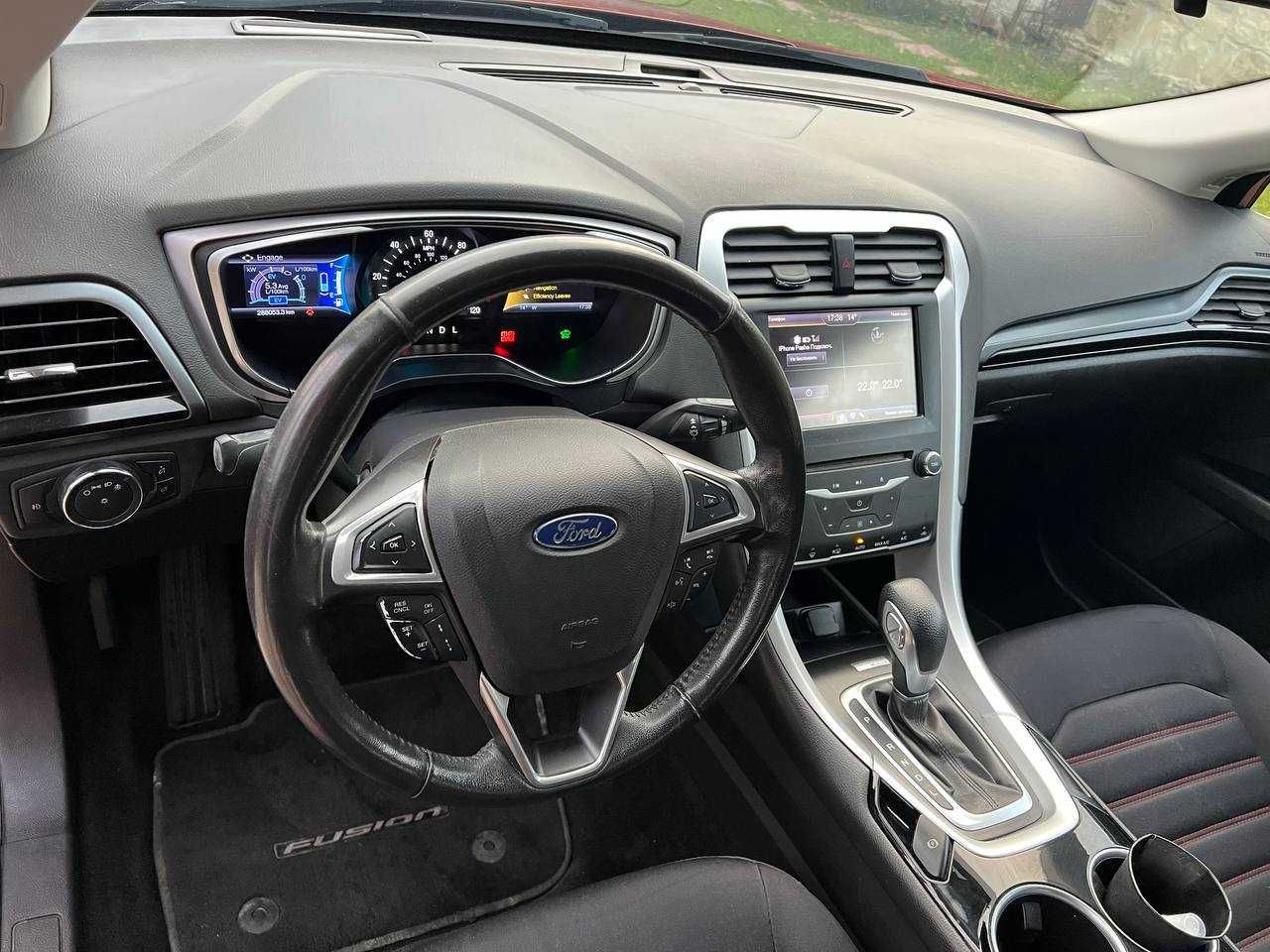 Ford Fusion Hybrid Distronic