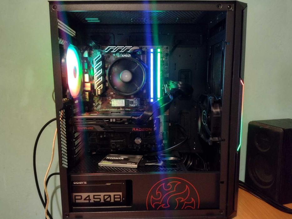 Komputer PC AMD Ryzen 5 16GB Sapphire Radeon RX 6600 8GB GIGABYTE 80+