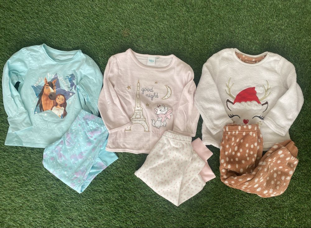 Pijamas e pantufas