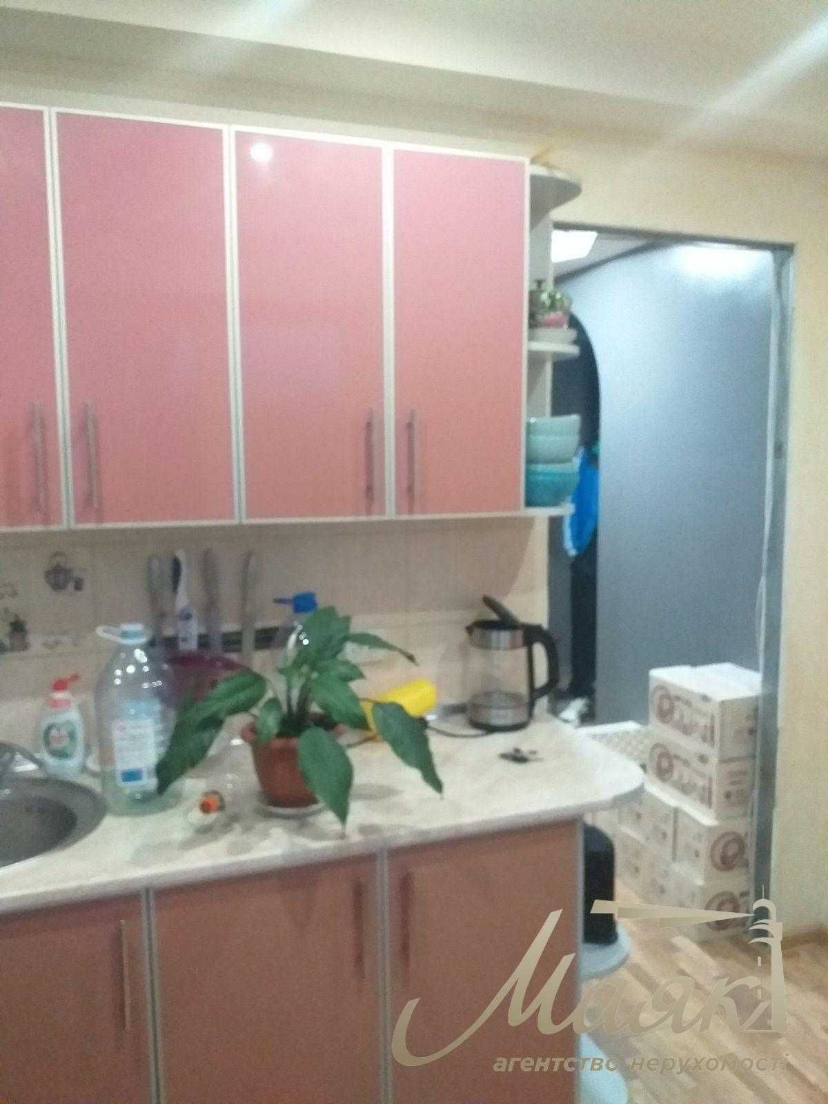 продам 2-к.кв.7/9, ул.Светлая, рынок Юбилейный