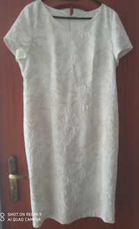 Sukienka biała wytłaczane wzory 44