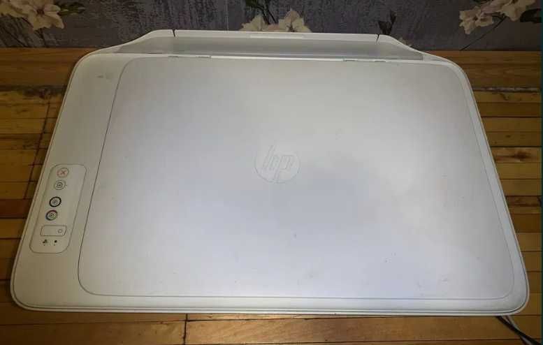 Цветной принтер HP DeskJet 2130