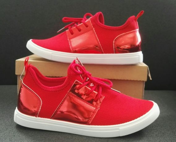 Buty sportowe czerwone lekkie oddychające lakier 38