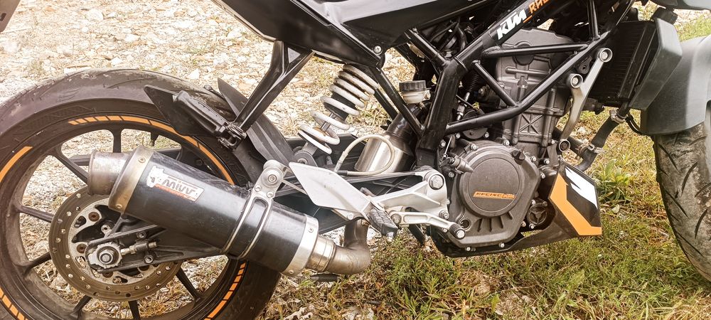 WDZIĘCZNY KTM Duke 125 cc 2013r.