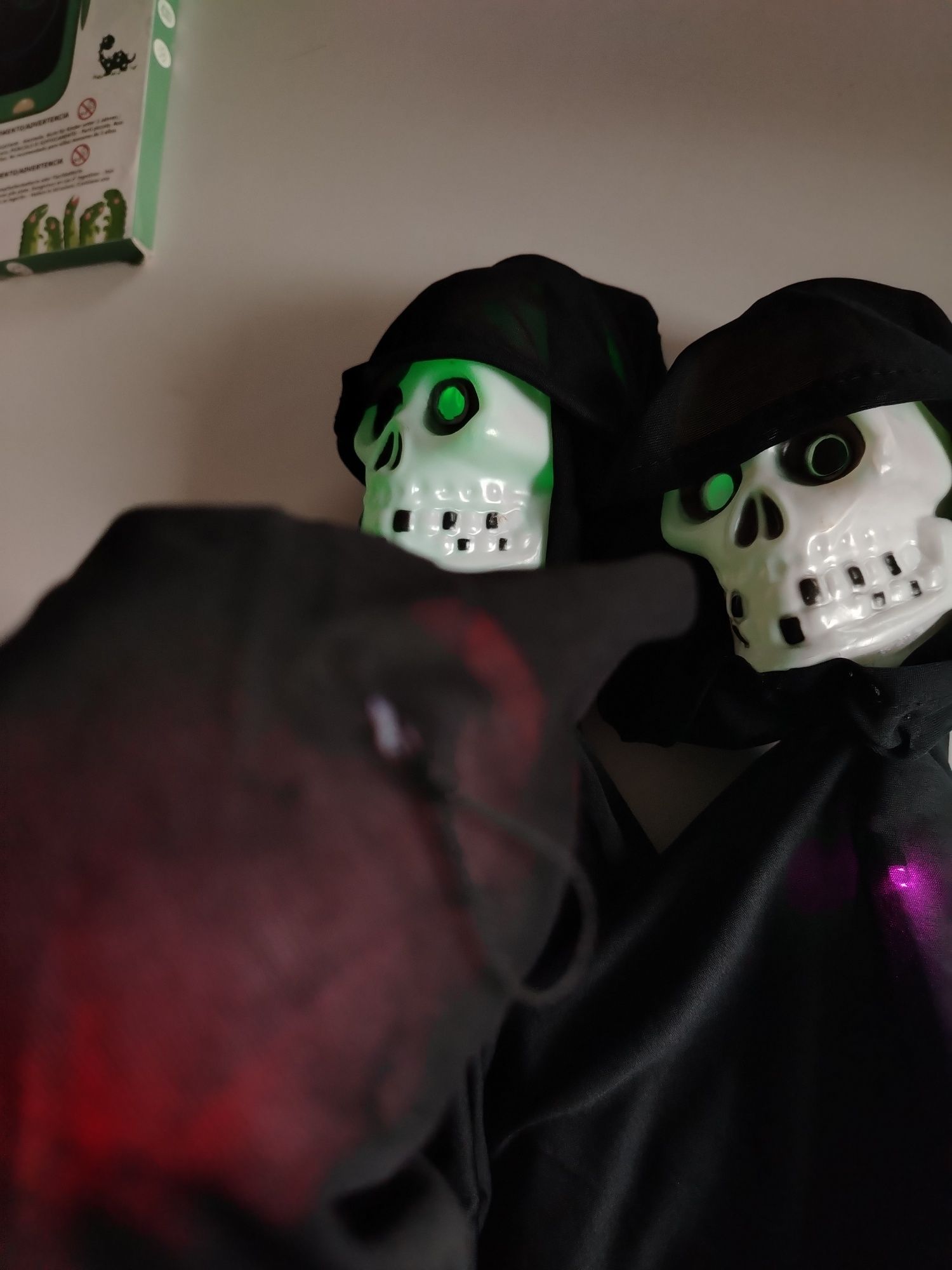 3 upiorne czaszki halloween ozdoba świecące dekoracja