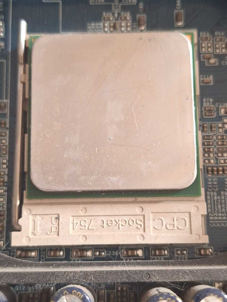 Płyta głowna Socket 754 z procesorem AMD Sempron