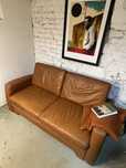 Karmelowa miodowa skorzana sofa Etap vintage retro modny kolor